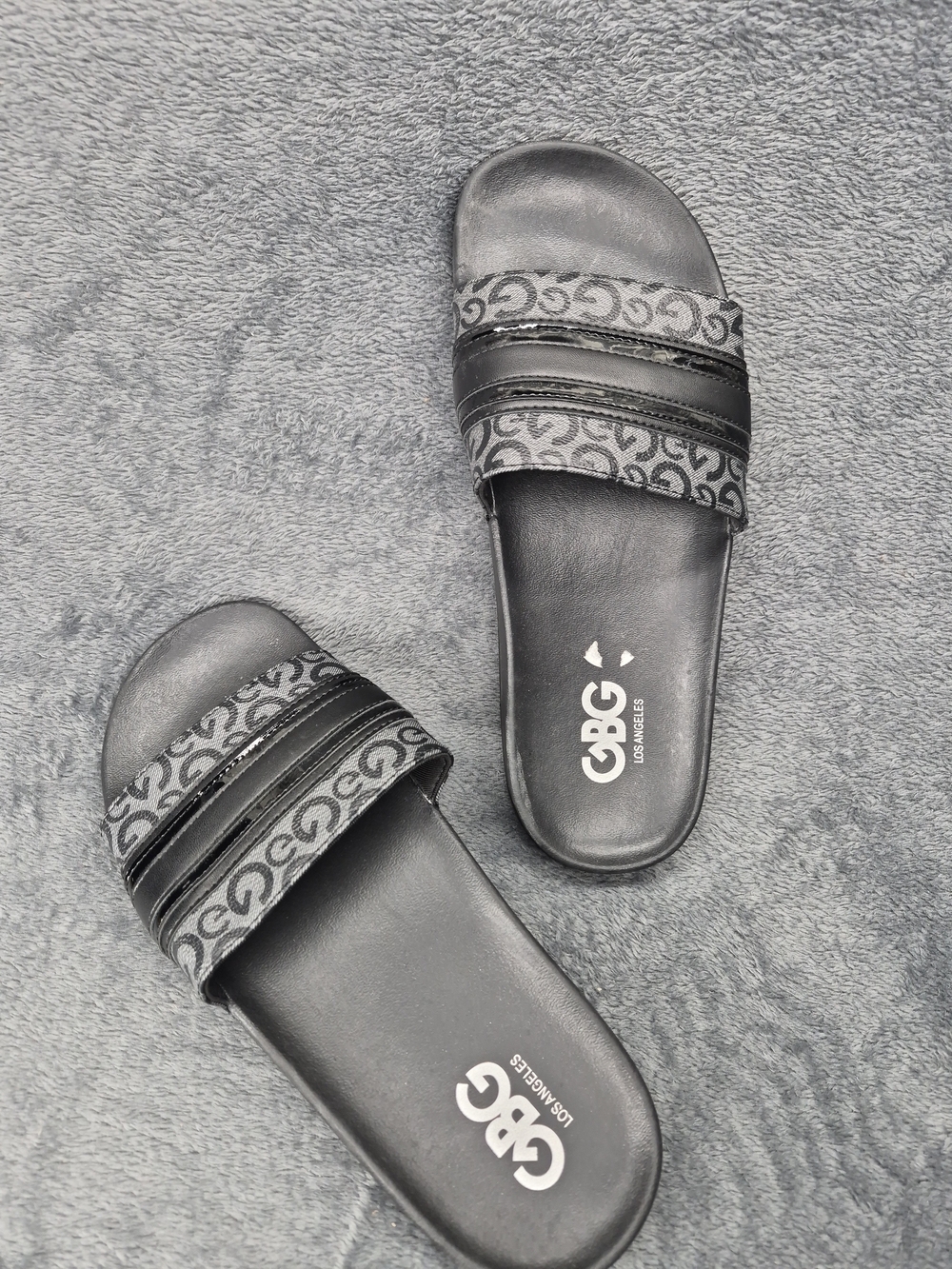 GBG Los Angeles Slide sandals logo Pattern In Black & Grey Size 8 M In Plastic